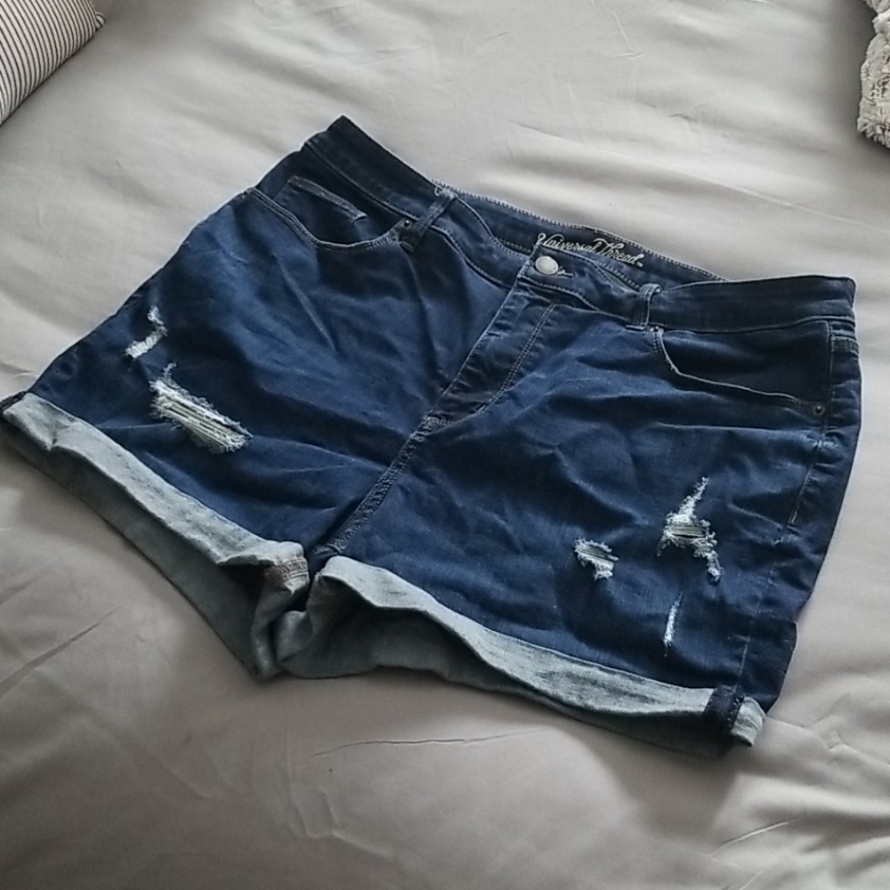 UNIVERSAL THREADS HIGH WAISTED DENIM SHORT